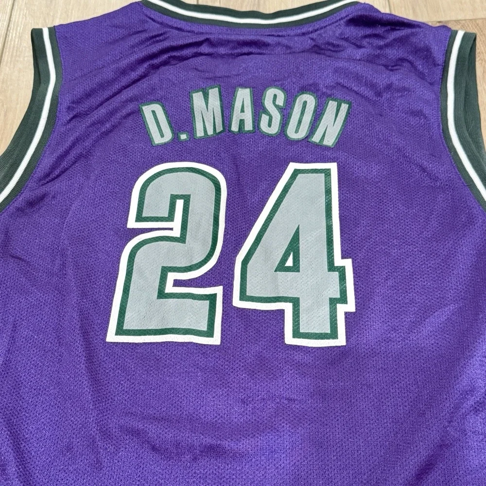 Reebok Milwaukee‎ Bucks Jersey Youth L 14/16 Purple NBA #24 Desmond Mason VTG